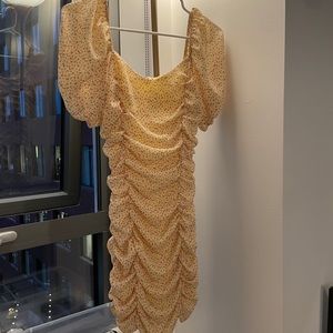 Yellow / floral / bodycon / square neck dress / small